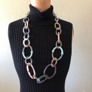 island metal link resin acrylic necklace
